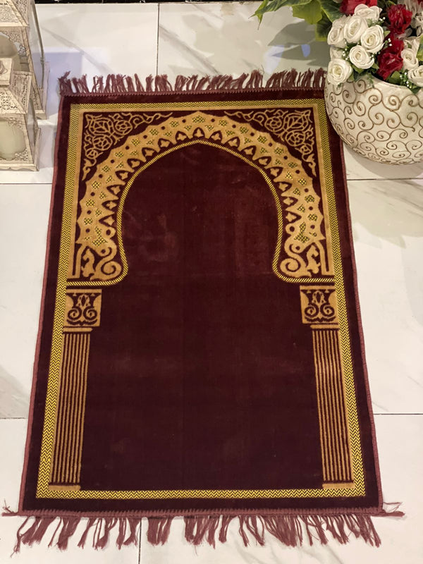 Maroon Jamanaz (Prayer Mat)